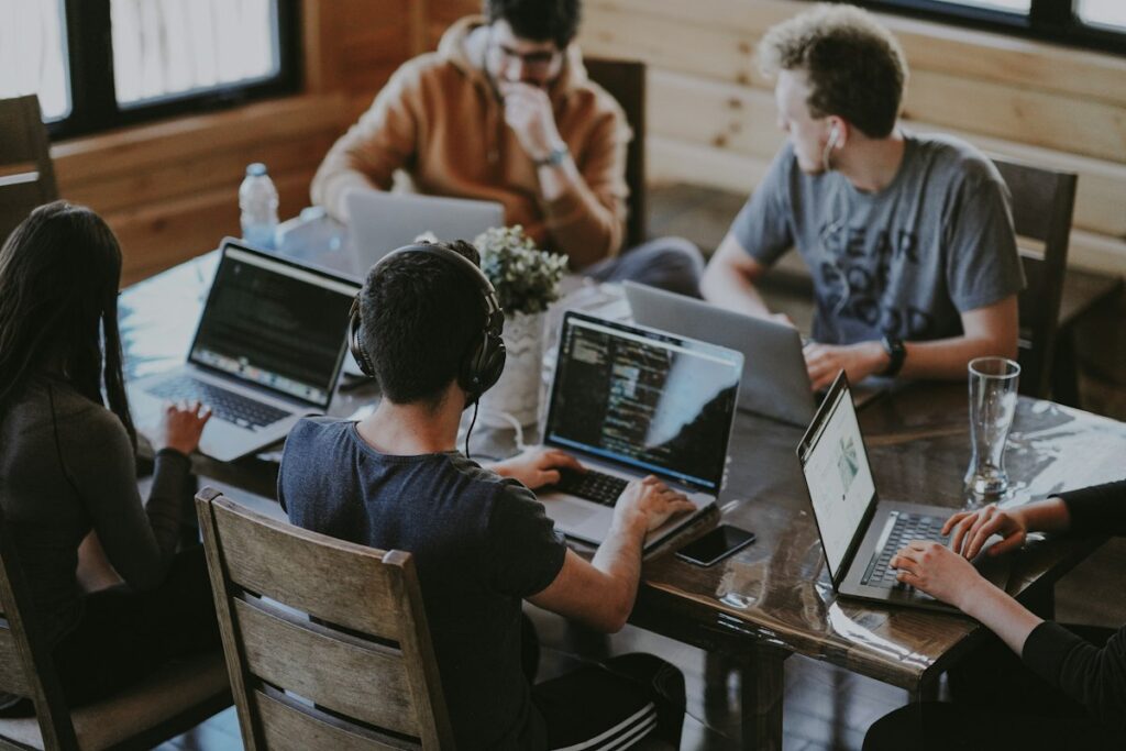 7 Best AI Meeting Assistants in 2026: Tested on Real Meetings